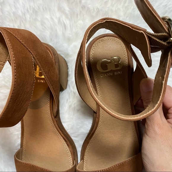 Gianni Bini Block Heel Sandals Ankle Strap in Brown Size 6.5 - Picture 6 of 8
